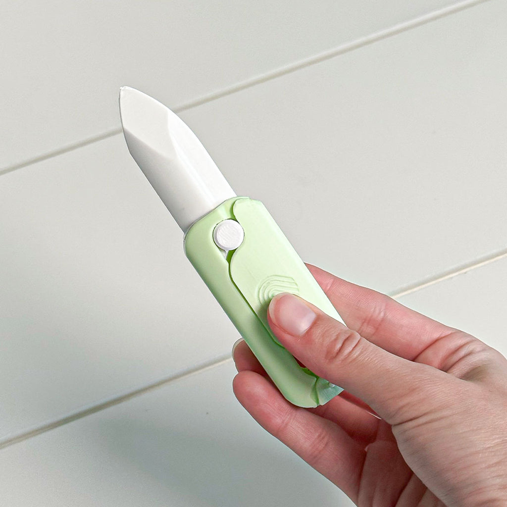 Gravity Fidget Knife