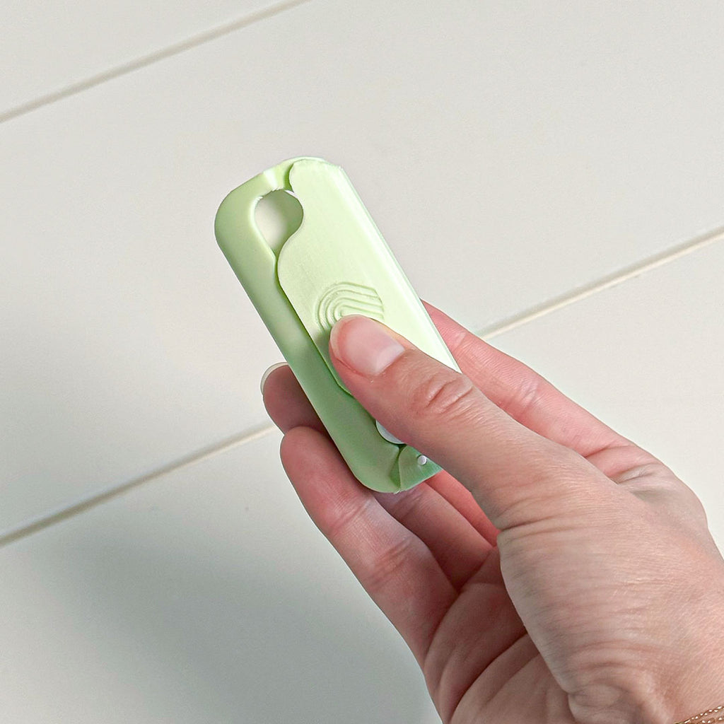 Gravity Fidget Knife