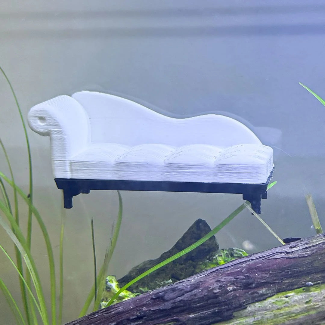 Magnetic Chaise Lounge Perch for Bettas Blenny