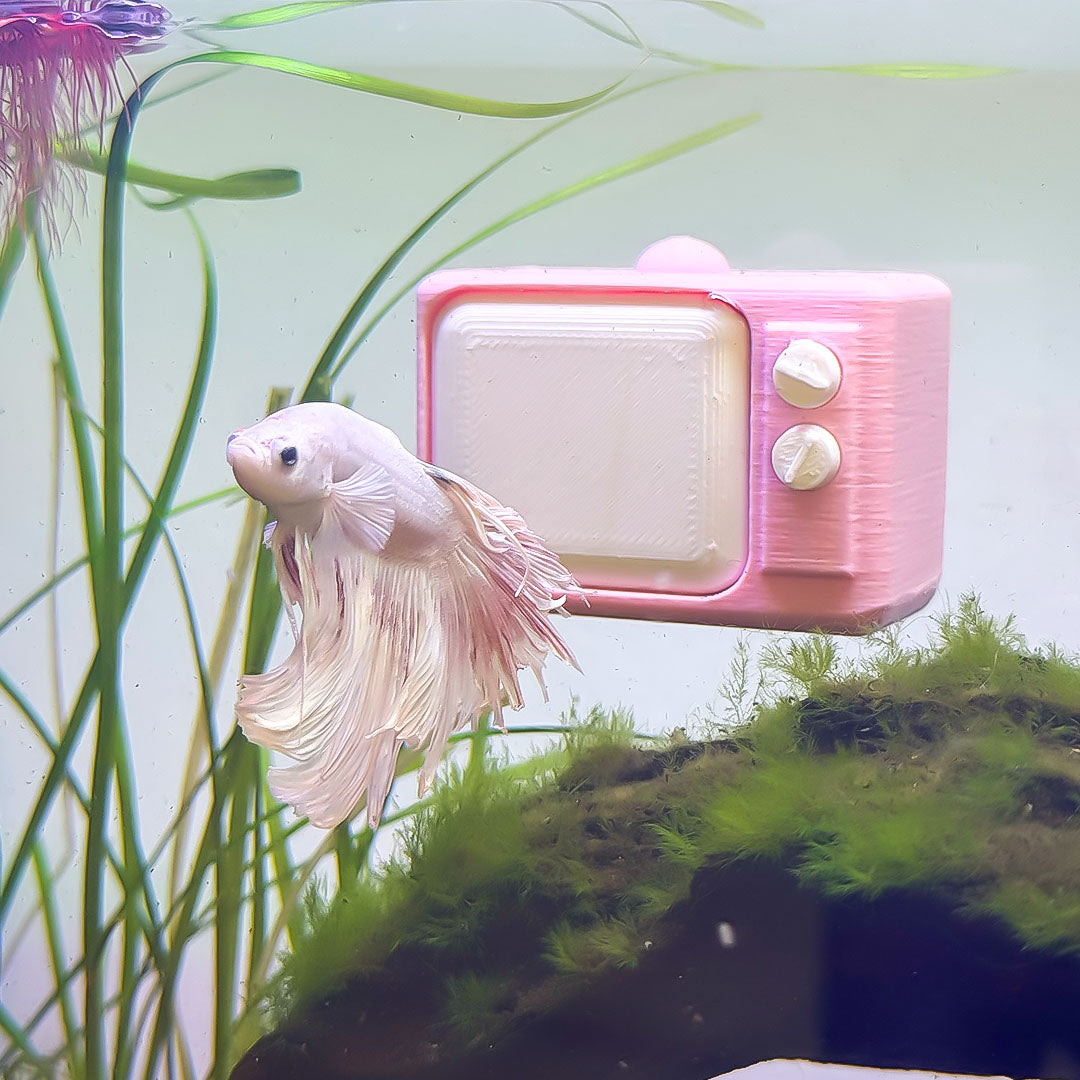 Retro TV Tank Decor